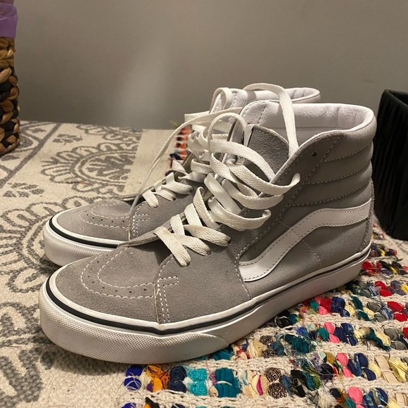 Vans Sk8-Hi Light Gray Suede Shoes - Picture 4 of 4